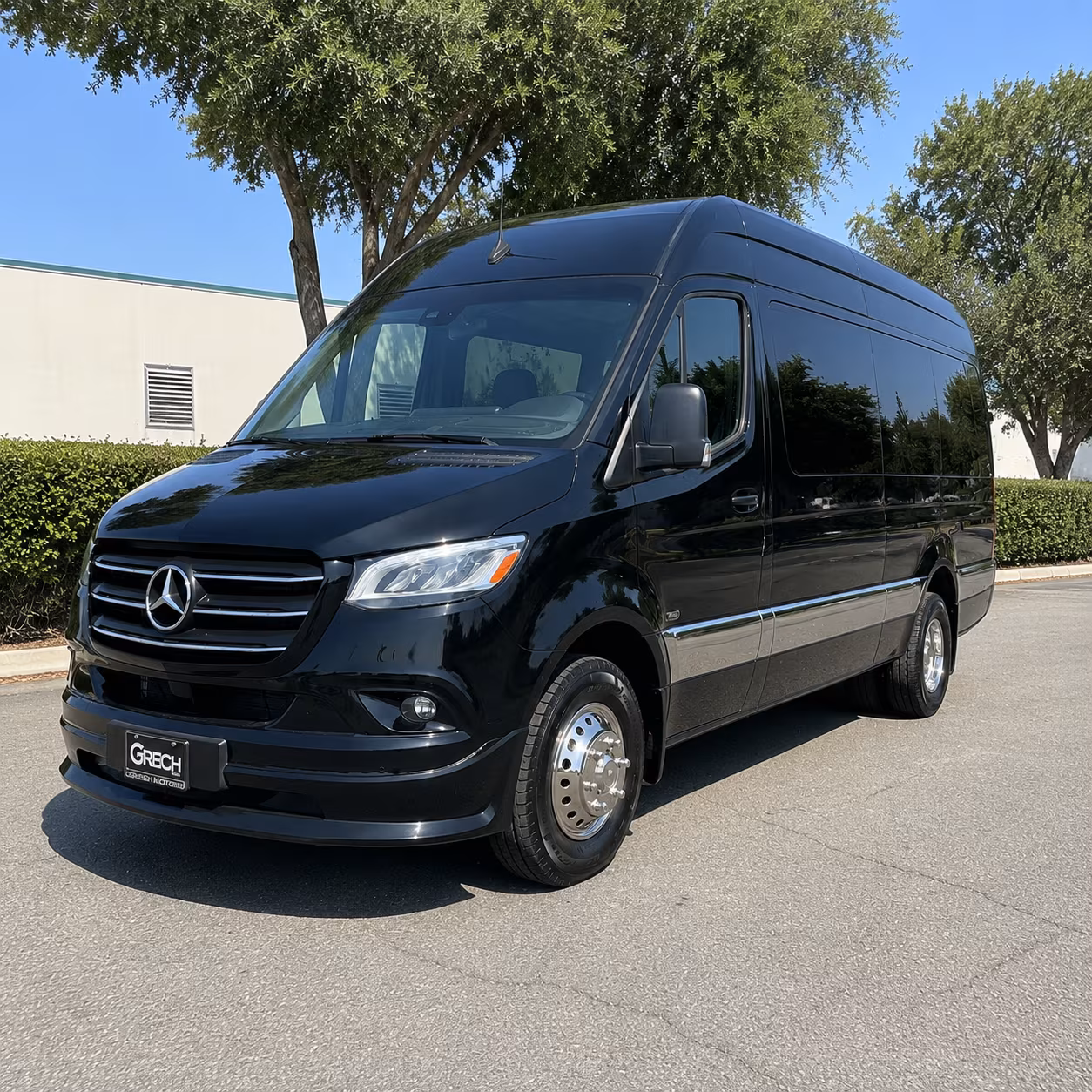 book group transportation for your next airport transfer 5