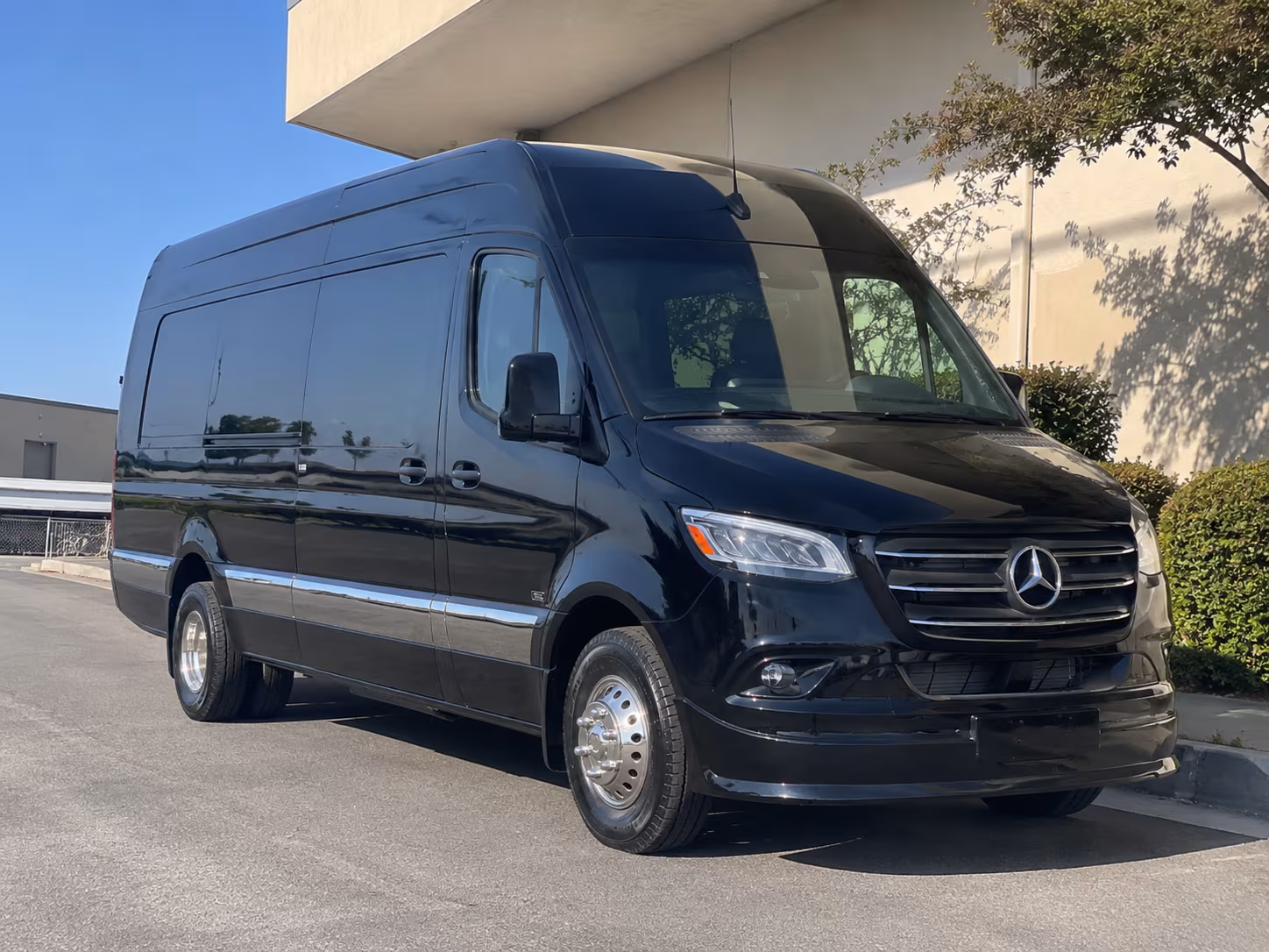 bus rental options for temecula trips