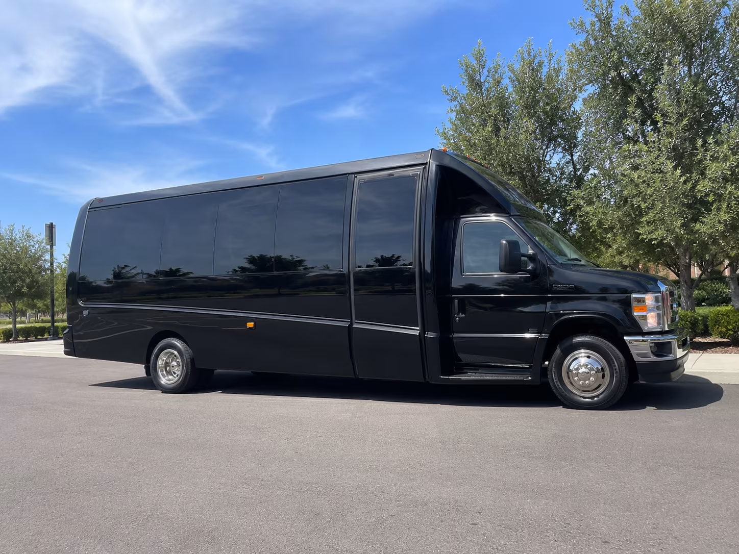 minibuses and charter buses for temecula valley high school and college sports