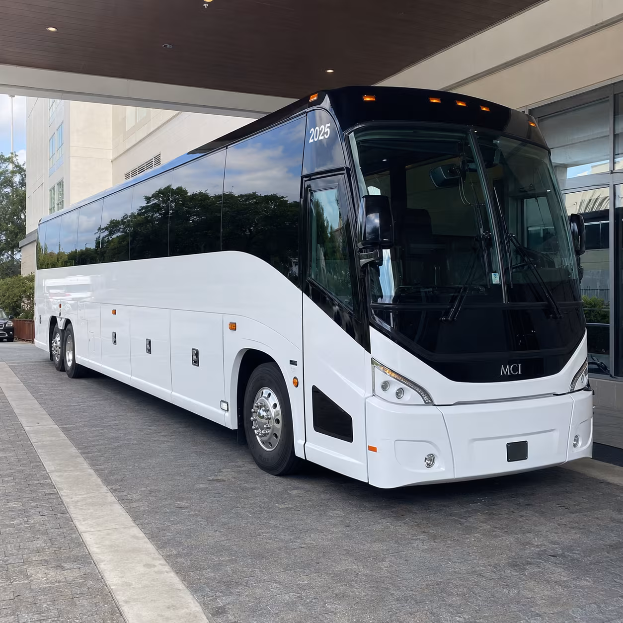 temecula 54 passenger charter bus